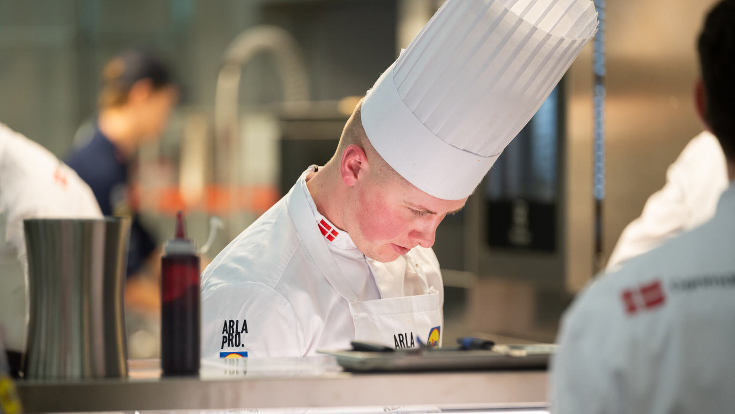 Meet the Danish Gastronomic Union at Cookery and experience how important the total hygiene setup from JEROS is for the flow in the national team cuisine.